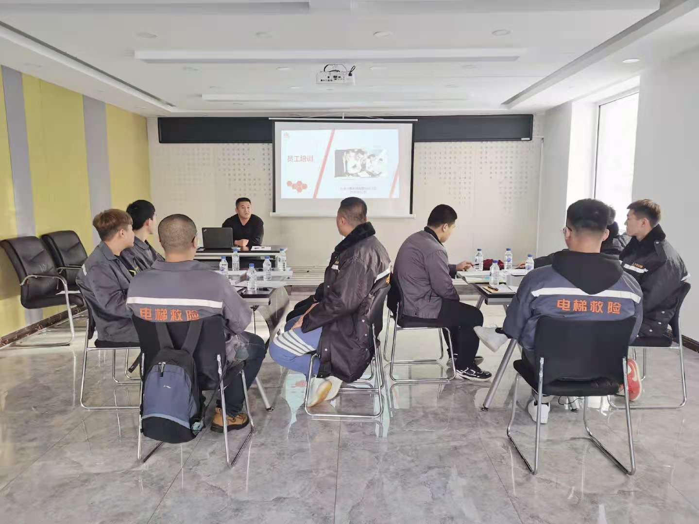 微信图片_20201203083609.jpg 微信图片_20201203083609.jpg