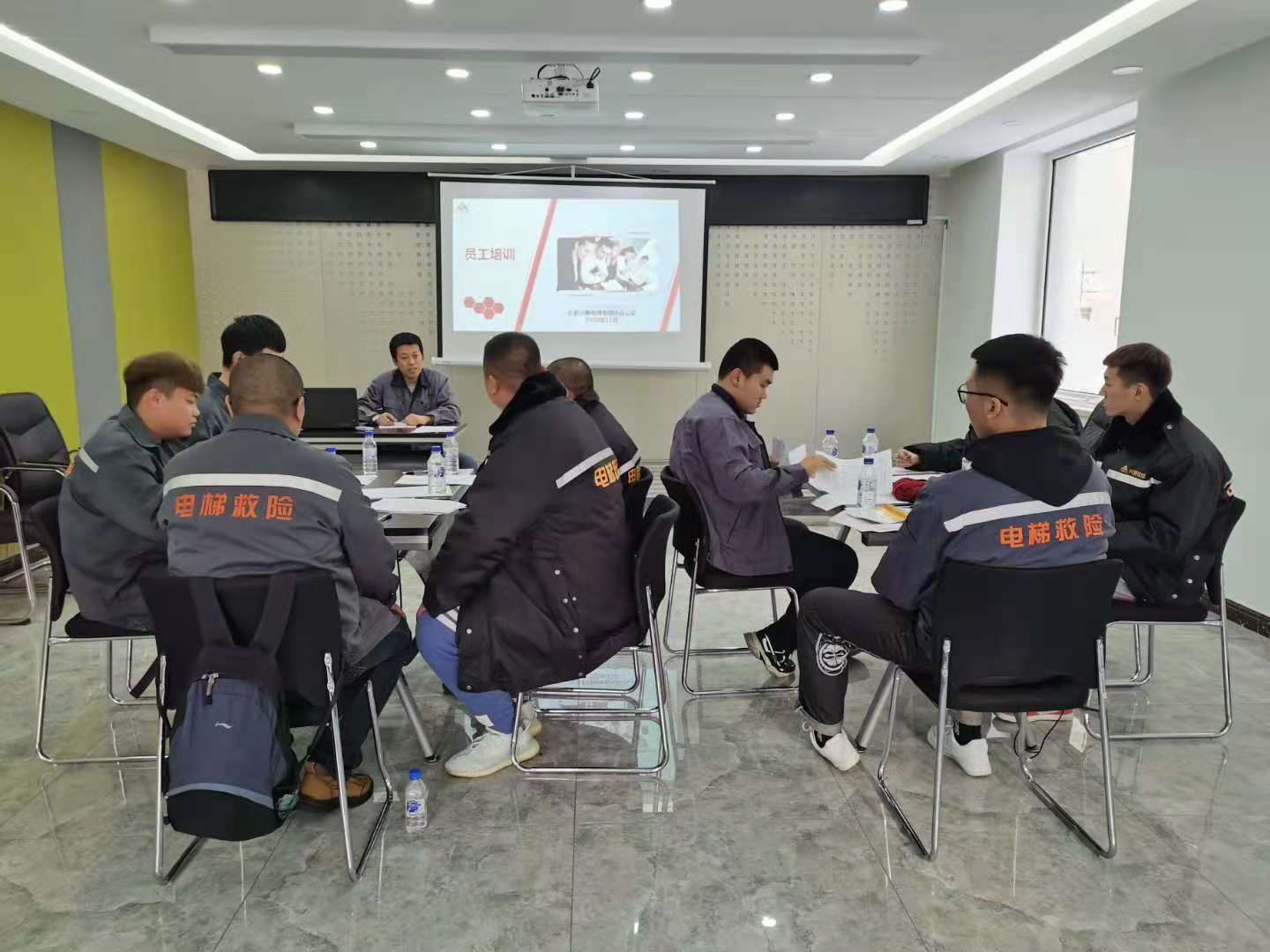 微信图片_20201202142829.jpg 微信图片_20201202142829.jpg